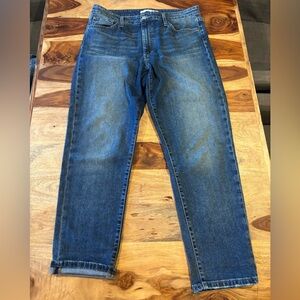 Joe’s Jeans Mid Rise Boyfriend Jeans - Size 31